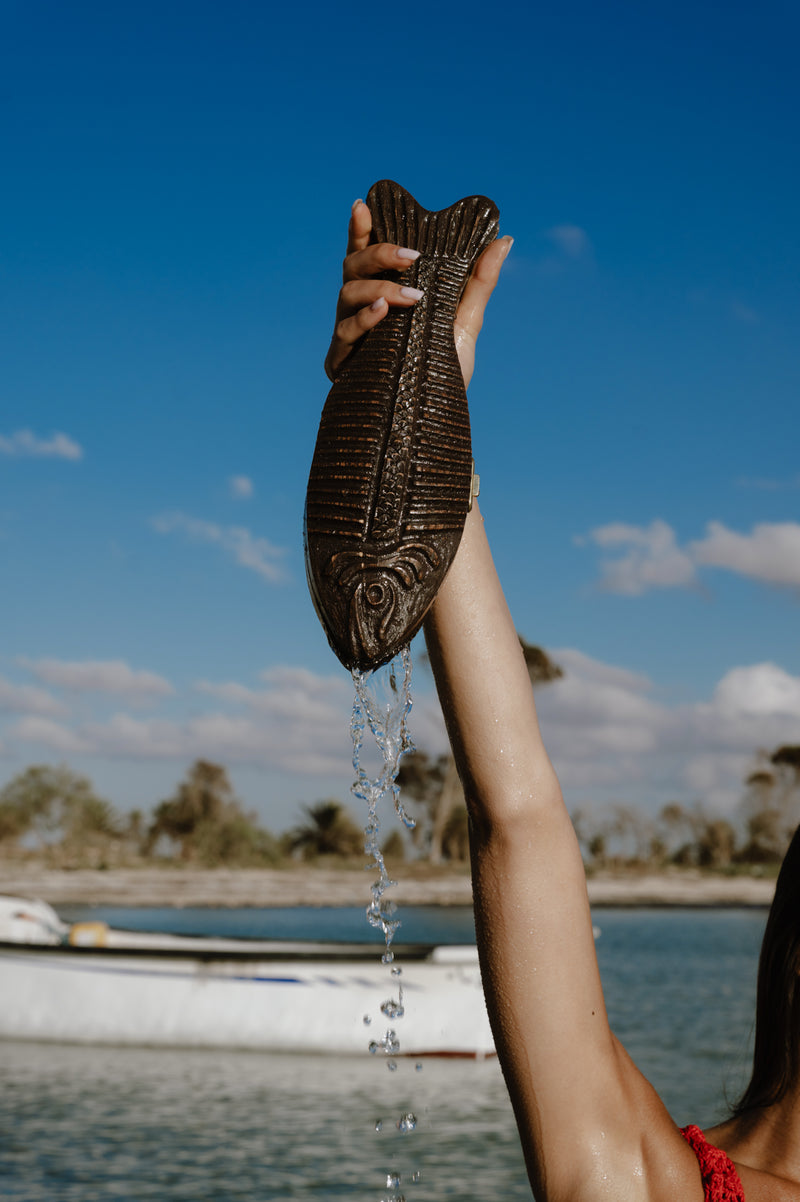 AMAN WALNUT CLUTCH
